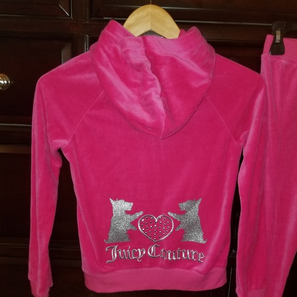 SOLD. Girls Juicy Cotoure hot pink velvet - Picture 2 of 7